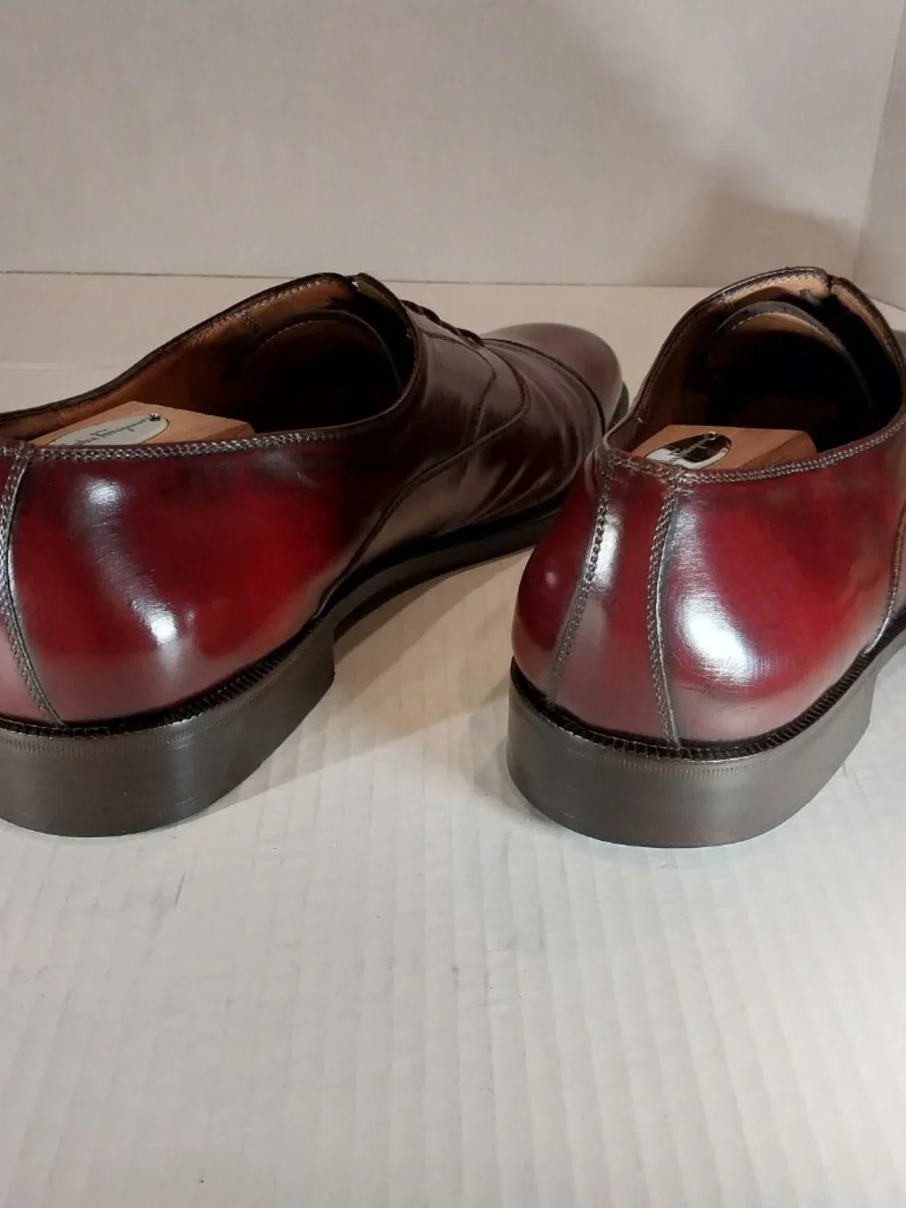 SALVATORE FERRAGAMO men's (SAVE $800) size 13 B brown Oxford.